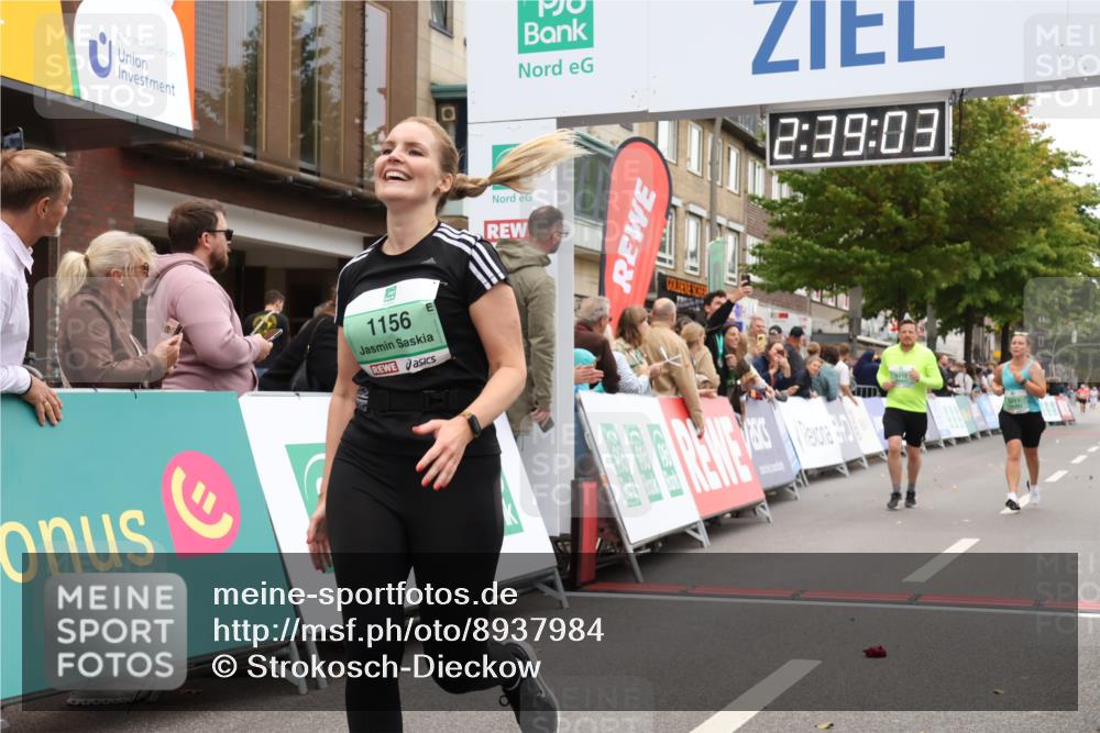 21.09.2025 - PSD Bank Halbmarathon Strokosch-Dieckow http://msf.ph/oto/8937984 21.09.2025 12:38:27 Ziel 1156, 3211, 3212, 3487, 3799, 3905 meine-sportfotos.de