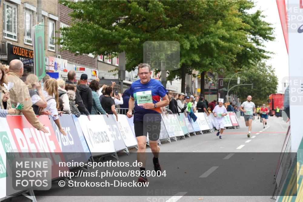 21.09.2025 - PSD Bank Halbmarathon Strokosch-Dieckow http://msf.ph/oto/8938004 21.09.2025 12:39:01 Ziel 3158, 3197, 3821, 3861 meine-sportfotos.de