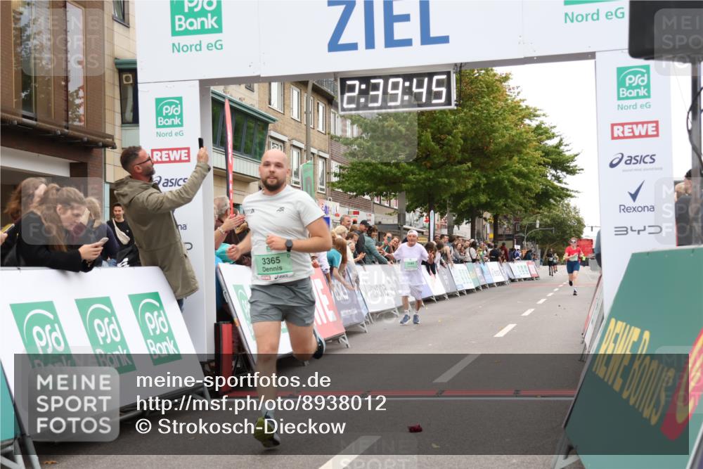 21.09.2025 - PSD Bank Halbmarathon Strokosch-Dieckow http://msf.ph/oto/8938012 21.09.2025 12:39:08 Ziel 3197, 3280, 3365 meine-sportfotos.de