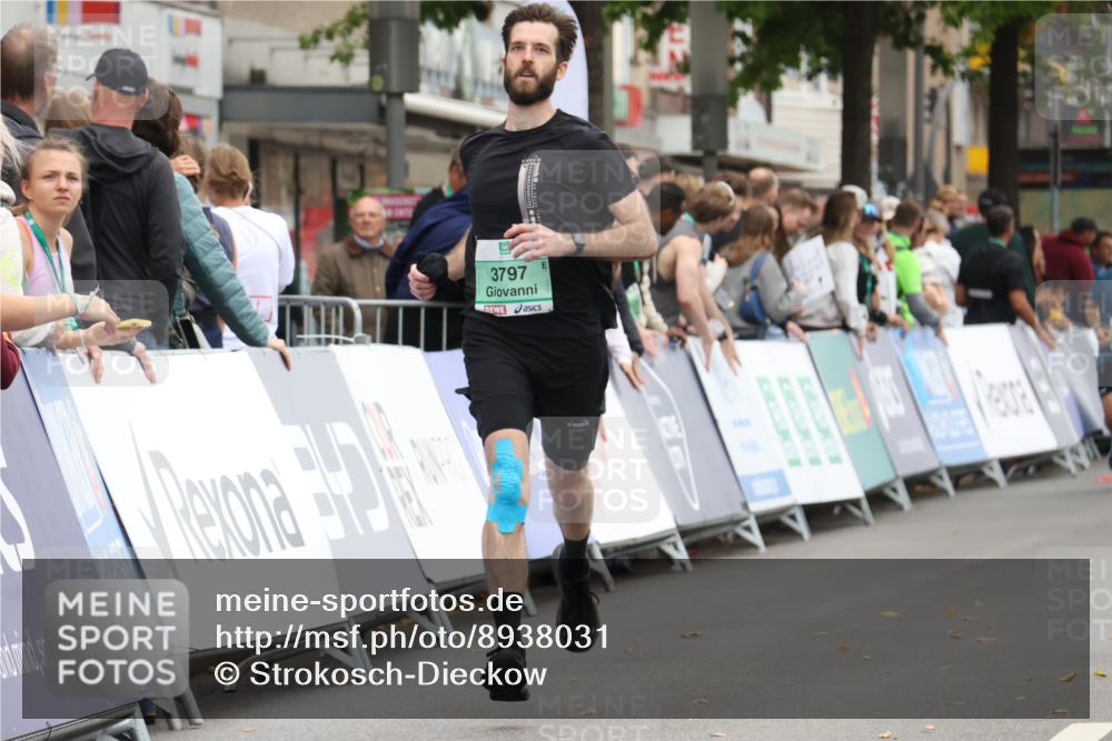 21.09.2025 - PSD Bank Halbmarathon Strokosch-Dieckow http://msf.ph/oto/8938031 21.09.2025 12:39:25 Ziel 3797 meine-sportfotos.de