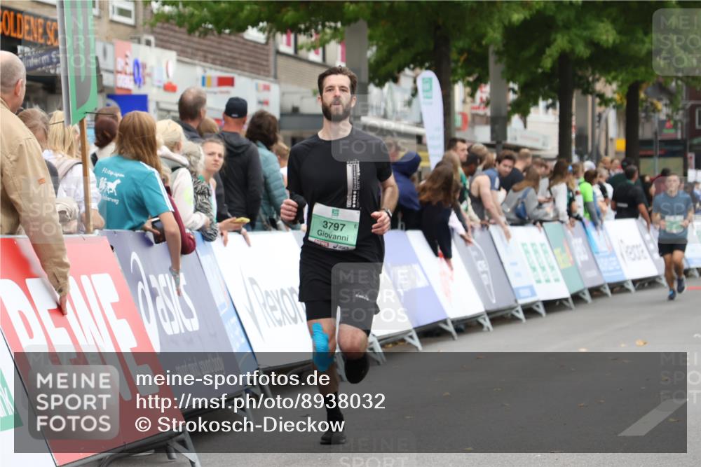 21.09.2025 - PSD Bank Halbmarathon Strokosch-Dieckow http://msf.ph/oto/8938032 21.09.2025 12:39:26 Ziel 3797 meine-sportfotos.de