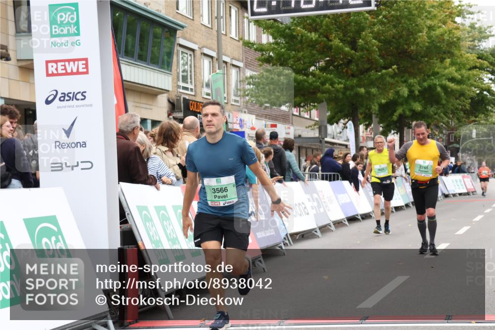 21.09.2025 - PSD Bank Halbmarathon Strokosch-Dieckow http://msf.ph/oto/8938042 21.09.2025 12:39:35 Ziel 2765, 3566, 3623, 3797 meine-sportfotos.de
