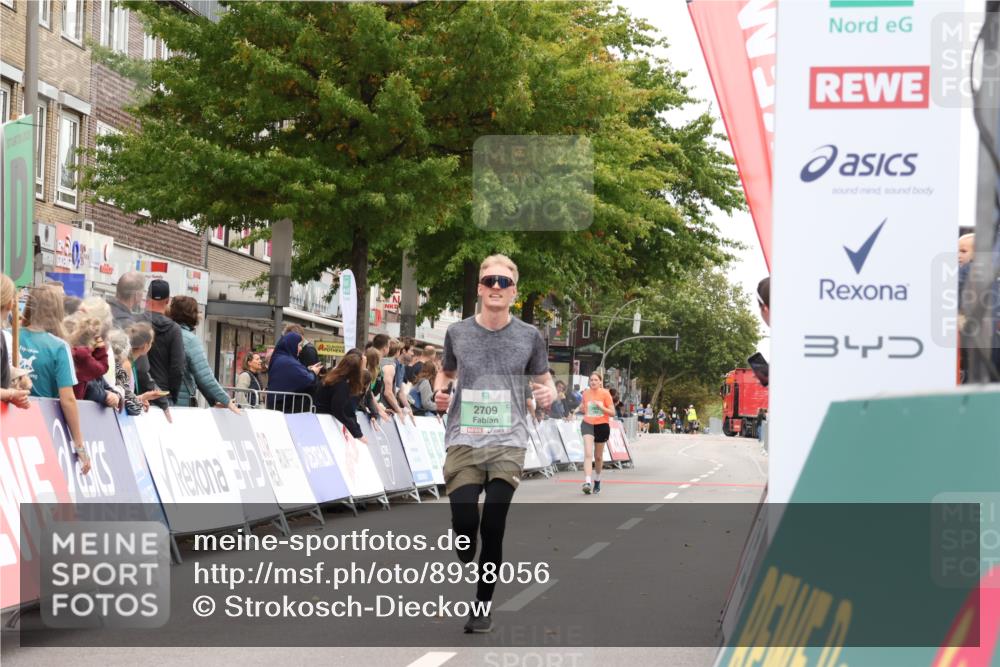 21.09.2025 - PSD Bank Halbmarathon Strokosch-Dieckow http://msf.ph/oto/8938056 21.09.2025 12:39:42 Ziel 2709, 2765, 3566, 3623 meine-sportfotos.de