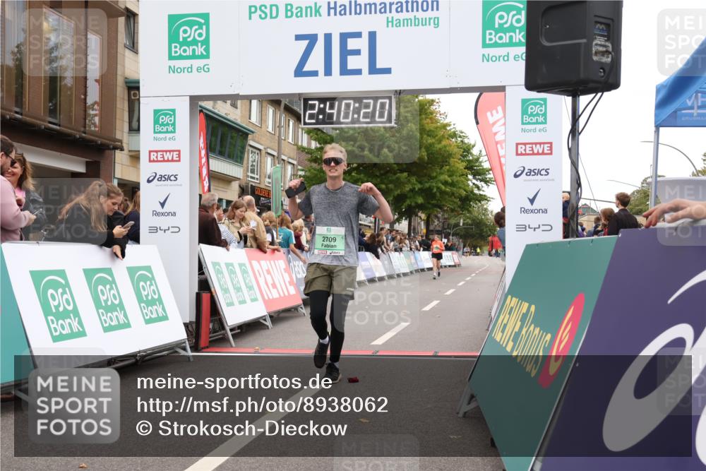 21.09.2025 - PSD Bank Halbmarathon Strokosch-Dieckow http://msf.ph/oto/8938062 21.09.2025 12:39:44 Ziel 2709, 2765, 3623 meine-sportfotos.de