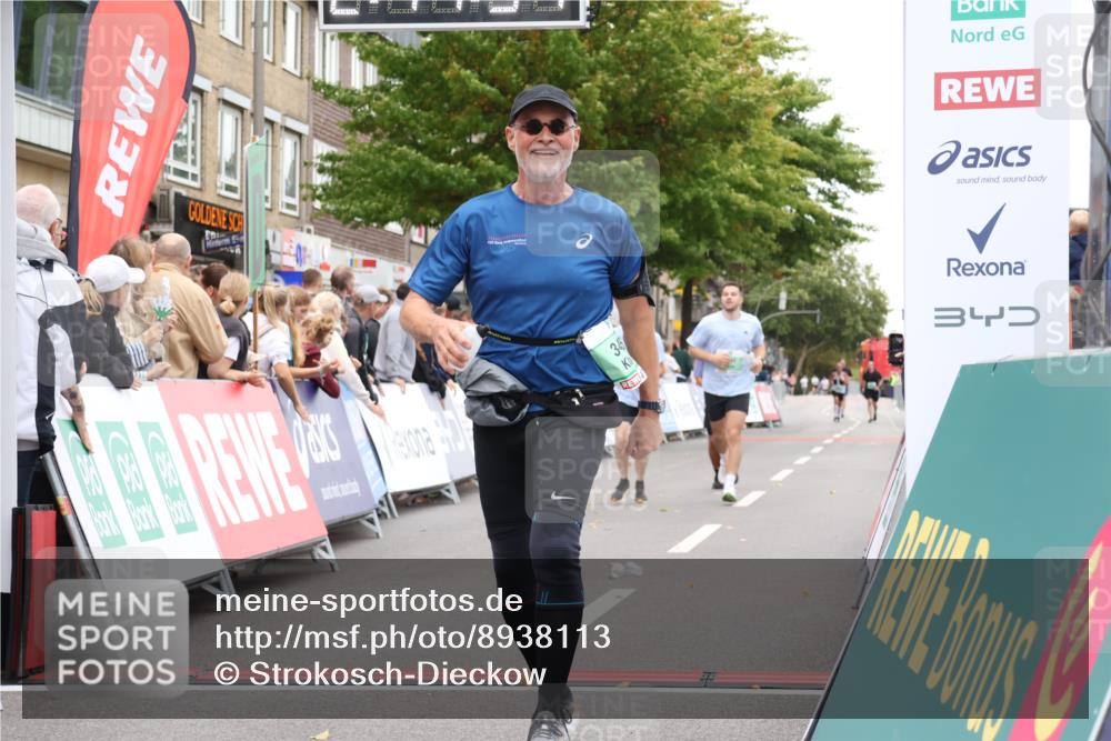 21.09.2025 - PSD Bank Halbmarathon Strokosch-Dieckow http://msf.ph/oto/8938113 21.09.2025 12:41:15 Ziel 1291, 1293, 1540, 3459 meine-sportfotos.de