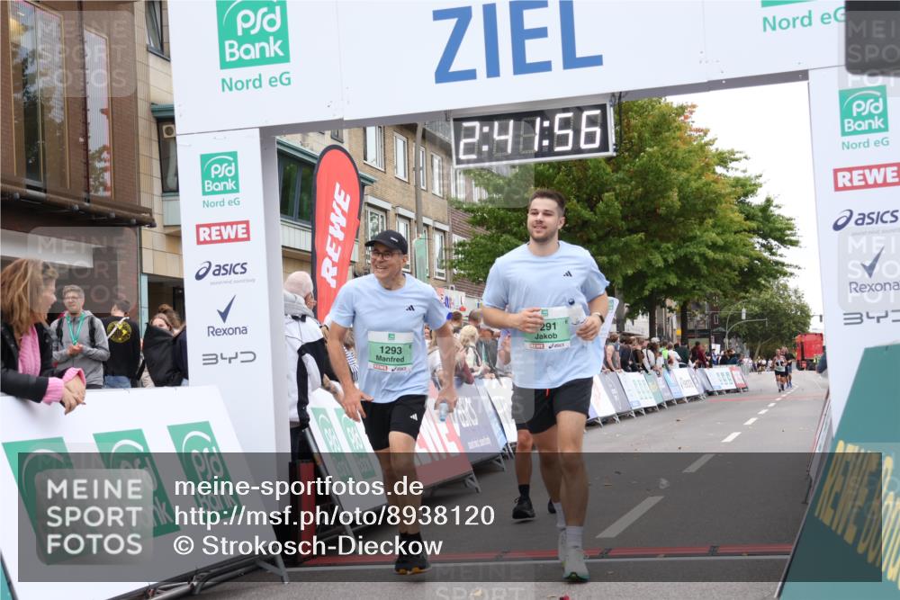 21.09.2025 - PSD Bank Halbmarathon Strokosch-Dieckow http://msf.ph/oto/8938120 21.09.2025 12:41:19 Ziel 1291, 1293, 3459, 3676 meine-sportfotos.de