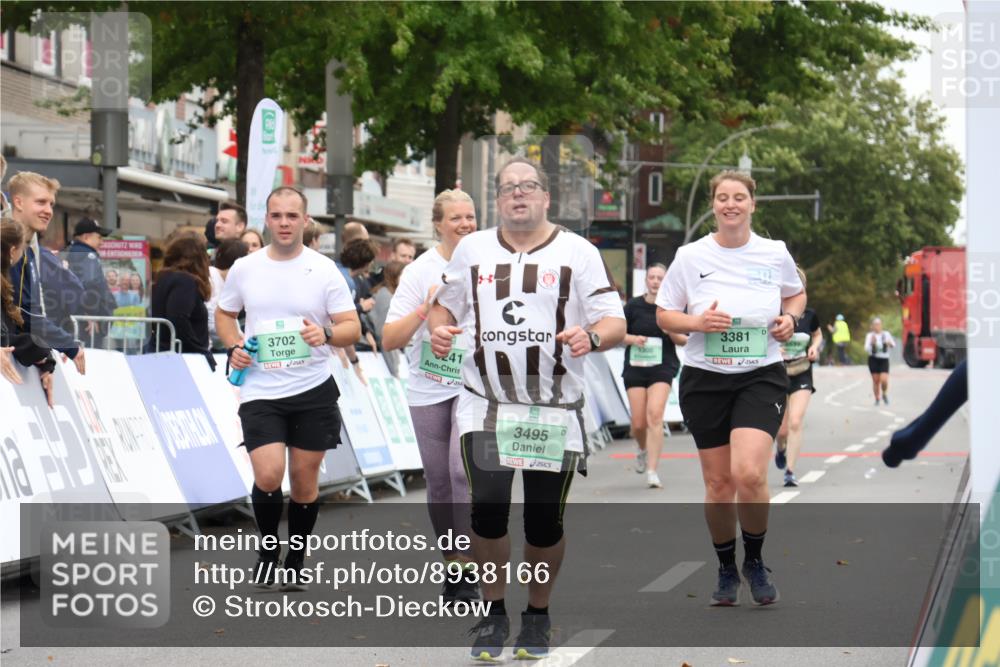 21.09.2025 - PSD Bank Halbmarathon Strokosch-Dieckow http://msf.ph/oto/8938166 21.09.2025 12:42:33 Ziel 3241, 3381, 3495 meine-sportfotos.de