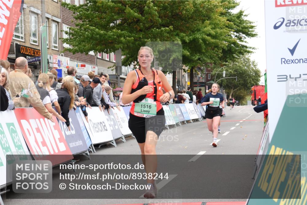21.09.2025 - PSD Bank Halbmarathon Strokosch-Dieckow http://msf.ph/oto/8938244 21.09.2025 12:44:26 Ziel 1516, 3714, 3744 meine-sportfotos.de