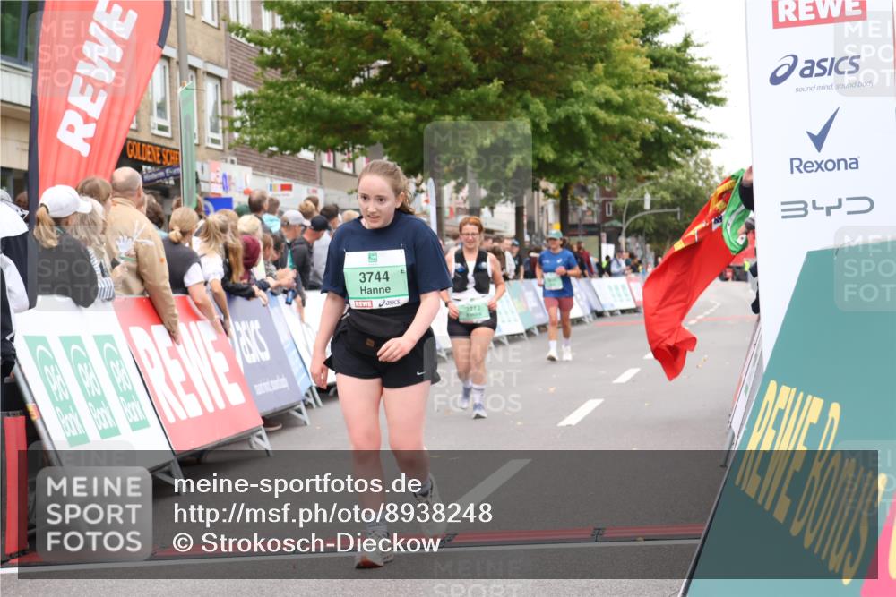 21.09.2025 - PSD Bank Halbmarathon Strokosch-Dieckow http://msf.ph/oto/8938248 21.09.2025 12:44:31 Ziel 1516, 3712, 3744 meine-sportfotos.de