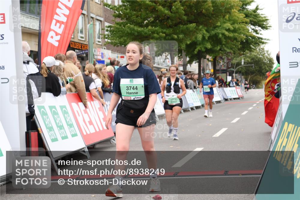 21.09.2025 - PSD Bank Halbmarathon Strokosch-Dieckow http://msf.ph/oto/8938249 21.09.2025 12:44:31 Ziel 1516, 3712, 3744 meine-sportfotos.de