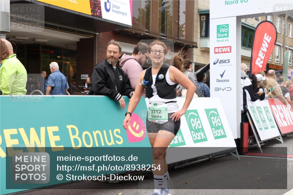 21.09.2025 - PSD Bank Halbmarathon Strokosch-Dieckow http://msf.ph/oto/8938254 21.09.2025 12:44:37 Ziel 3712, 3744, 3850 meine-sportfotos.de