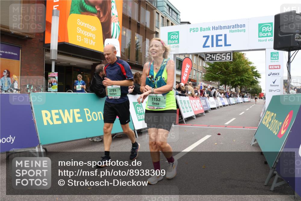 21.09.2025 - PSD Bank Halbmarathon Strokosch-Dieckow http://msf.ph/oto/8938309 21.09.2025 12:46:20 Ziel 1153, 3589, 3751 meine-sportfotos.de