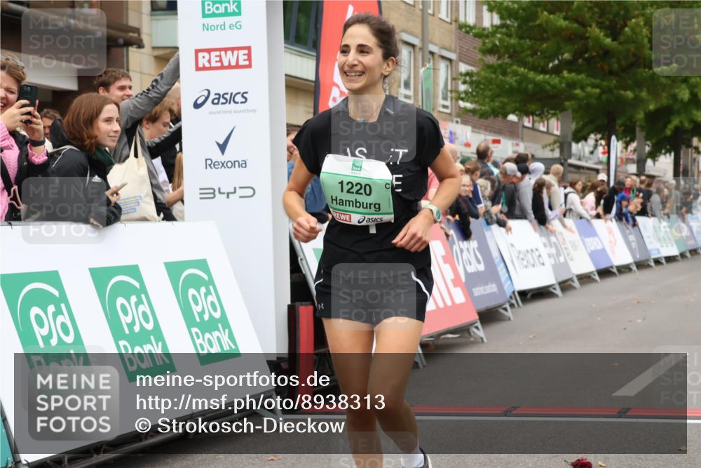 21.09.2025 - PSD Bank Halbmarathon Strokosch-Dieckow http://msf.ph/oto/8938313 21.09.2025 12:46:35 Ziel 1220 meine-sportfotos.de