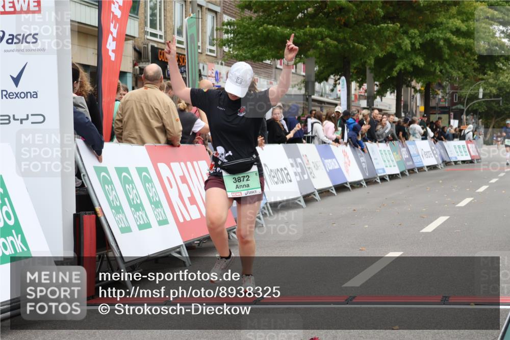 21.09.2025 - PSD Bank Halbmarathon Strokosch-Dieckow http://msf.ph/oto/8938325 21.09.2025 12:47:06 Ziel 3596, 3647, 3872 meine-sportfotos.de