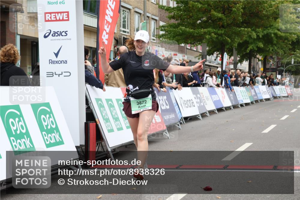 21.09.2025 - PSD Bank Halbmarathon Strokosch-Dieckow http://msf.ph/oto/8938326 21.09.2025 12:47:06 Ziel 3596, 3647, 3872 meine-sportfotos.de