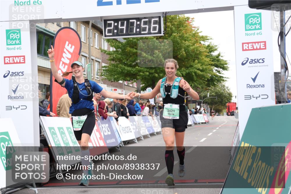 21.09.2025 - PSD Bank Halbmarathon Strokosch-Dieckow http://msf.ph/oto/8938337 21.09.2025 12:47:20 Ziel 3420, 3421 meine-sportfotos.de