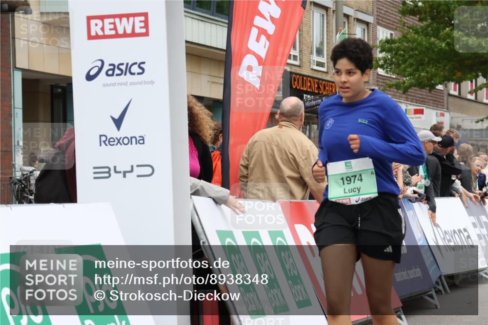 21.09.2025 - PSD Bank Halbmarathon Strokosch-Dieckow http://msf.ph/oto/8938348 21.09.2025 12:48:03 Ziel 1280, 1974, 3579 meine-sportfotos.de