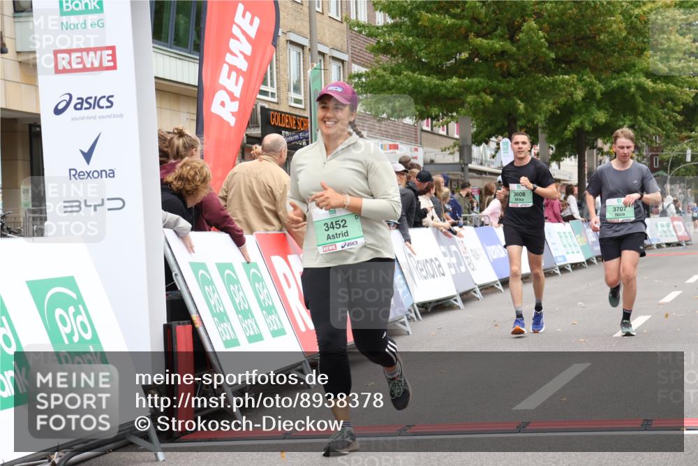 21.09.2025 - PSD Bank Halbmarathon Strokosch-Dieckow http://msf.ph/oto/8938378 21.09.2025 12:49:10 Ziel 3452, 3608, 3707 meine-sportfotos.de