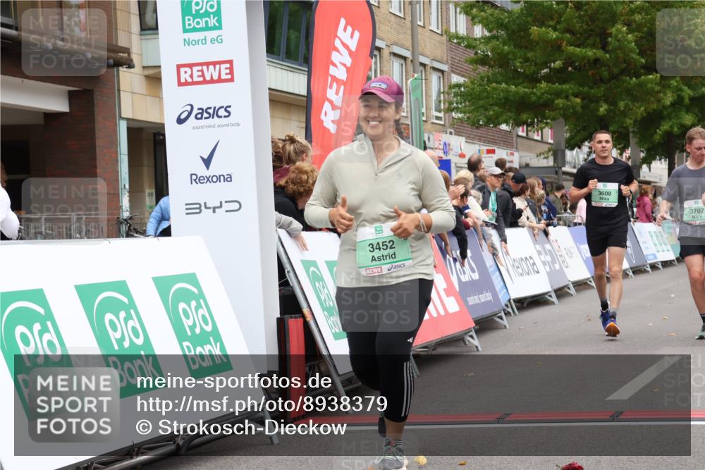 21.09.2025 - PSD Bank Halbmarathon Strokosch-Dieckow http://msf.ph/oto/8938379 21.09.2025 12:49:10 Ziel 3452, 3608, 3707 meine-sportfotos.de