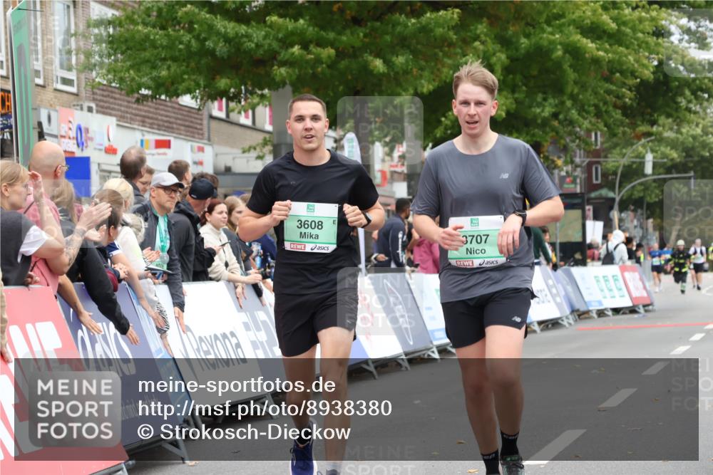 21.09.2025 - PSD Bank Halbmarathon Strokosch-Dieckow http://msf.ph/oto/8938380 21.09.2025 12:49:11 Ziel 3452, 3608, 3707 meine-sportfotos.de
