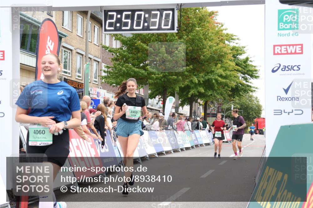 21.09.2025 - PSD Bank Halbmarathon Strokosch-Dieckow http://msf.ph/oto/8938410 21.09.2025 12:49:54 Ziel 1006, 3303, 3699, 4060 meine-sportfotos.de