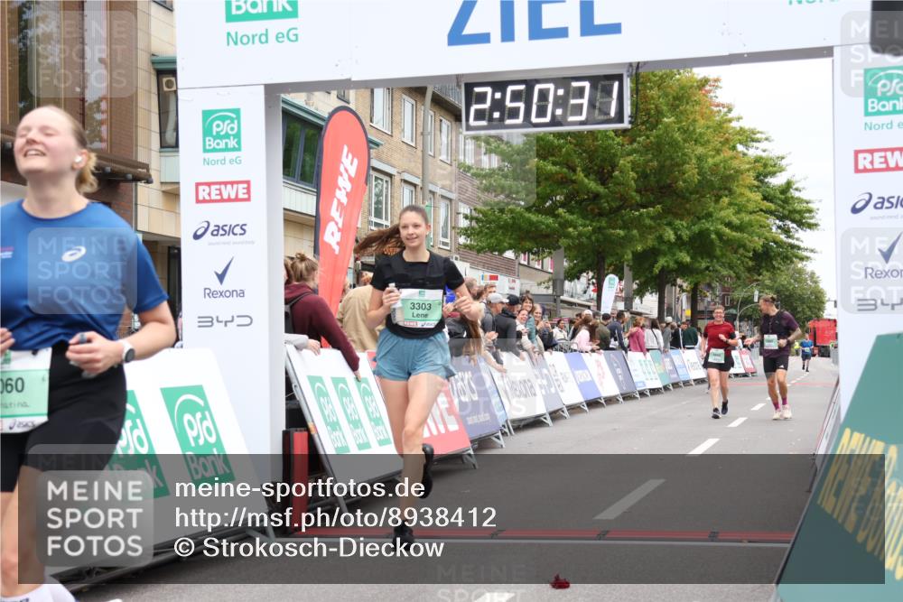 21.09.2025 - PSD Bank Halbmarathon Strokosch-Dieckow http://msf.ph/oto/8938412 21.09.2025 12:49:55 Ziel 3303, 4060 meine-sportfotos.de