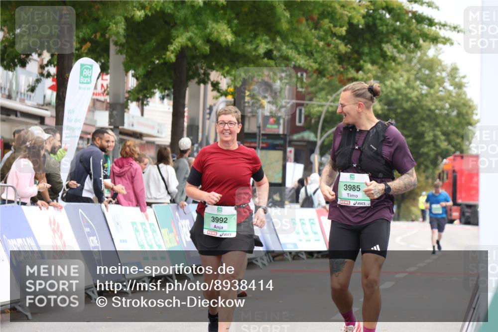 21.09.2025 - PSD Bank Halbmarathon Strokosch-Dieckow http://msf.ph/oto/8938414 21.09.2025 12:49:57 Ziel 3303, 3985, 3992, 4060 meine-sportfotos.de