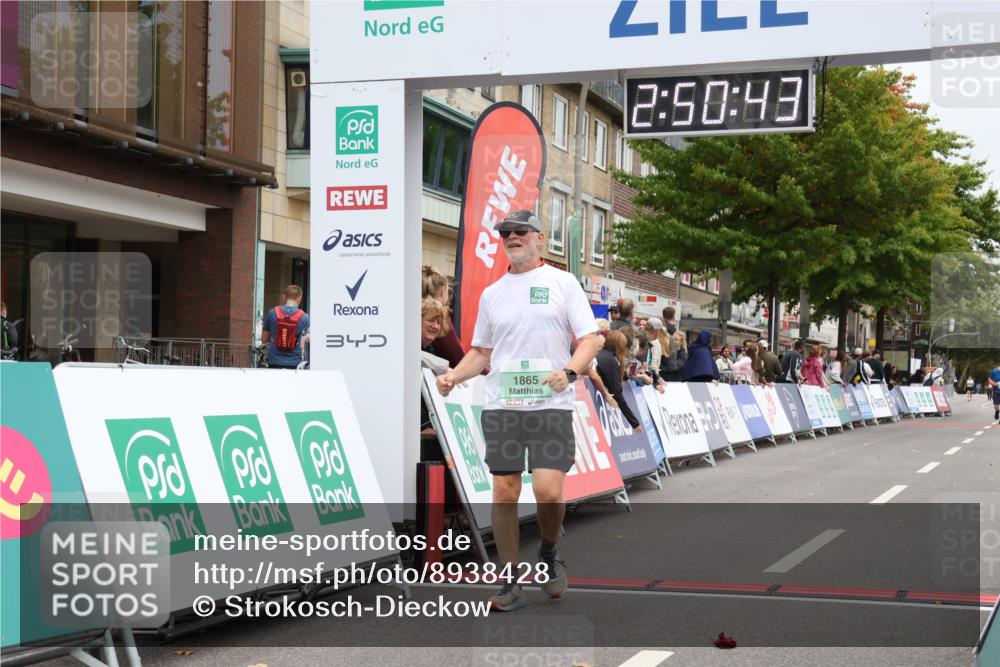 21.09.2025 - PSD Bank Halbmarathon Strokosch-Dieckow http://msf.ph/oto/8938428 21.09.2025 12:50:07 Ziel 1865, 3985, 3992 meine-sportfotos.de