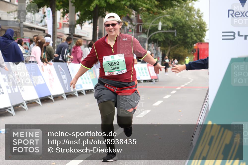 21.09.2025 - PSD Bank Halbmarathon Strokosch-Dieckow http://msf.ph/oto/8938435 21.09.2025 12:50:46 Ziel 3852 meine-sportfotos.de