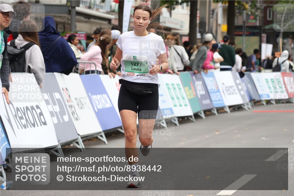21.09.2025 - PSD Bank Halbmarathon Strokosch-Dieckow http://msf.ph/oto/8938442 21.09.2025 12:50:51 Ziel 1277, 3852 meine-sportfotos.de