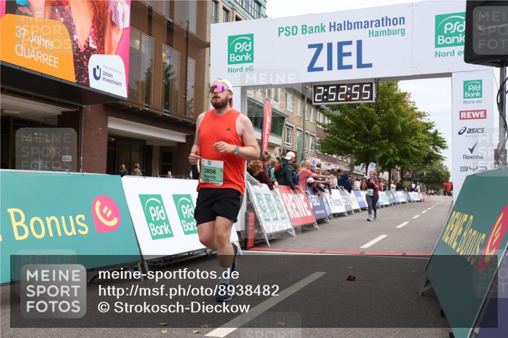 21.09.2025 - PSD Bank Halbmarathon Strokosch-Dieckow http://msf.ph/oto/8938482 21.09.2025 12:52:19 Ziel 3574, 3808 meine-sportfotos.de