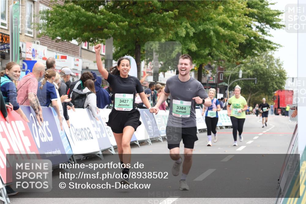 21.09.2025 - PSD Bank Halbmarathon Strokosch-Dieckow http://msf.ph/oto/8938502 21.09.2025 12:53:04 Ziel 3384, 3427 meine-sportfotos.de