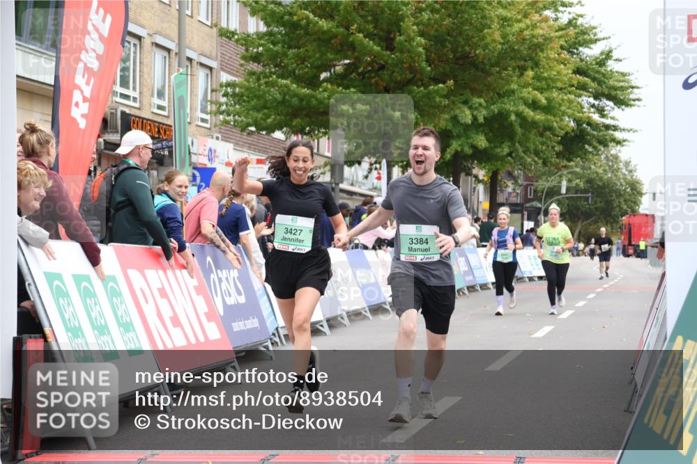 21.09.2025 - PSD Bank Halbmarathon Strokosch-Dieckow http://msf.ph/oto/8938504 21.09.2025 12:53:05 Ziel 3384, 3427 meine-sportfotos.de