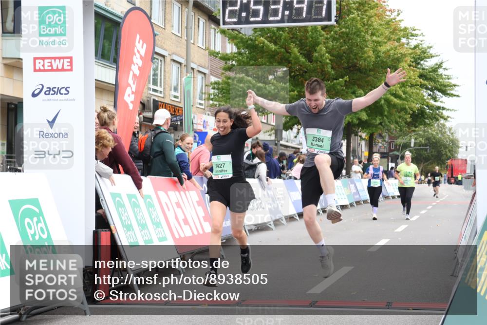 21.09.2025 - PSD Bank Halbmarathon Strokosch-Dieckow http://msf.ph/oto/8938505 21.09.2025 12:53:05 Ziel 3384, 3427 meine-sportfotos.de