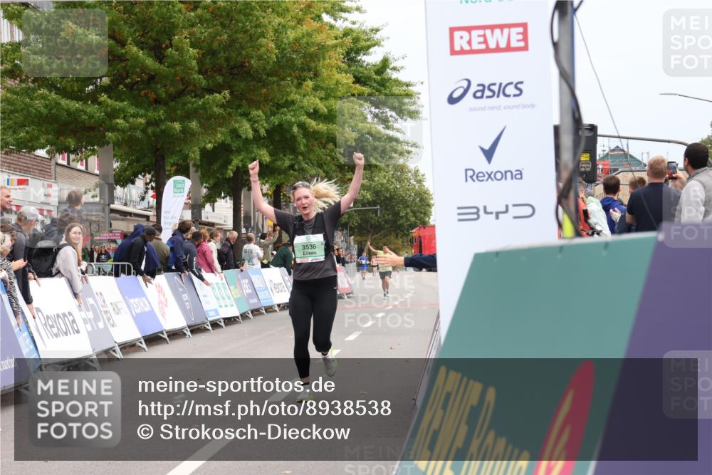 21.09.2025 - PSD Bank Halbmarathon Strokosch-Dieckow http://msf.ph/oto/8938538 21.09.2025 12:53:46 Ziel 2696, 3536 meine-sportfotos.de