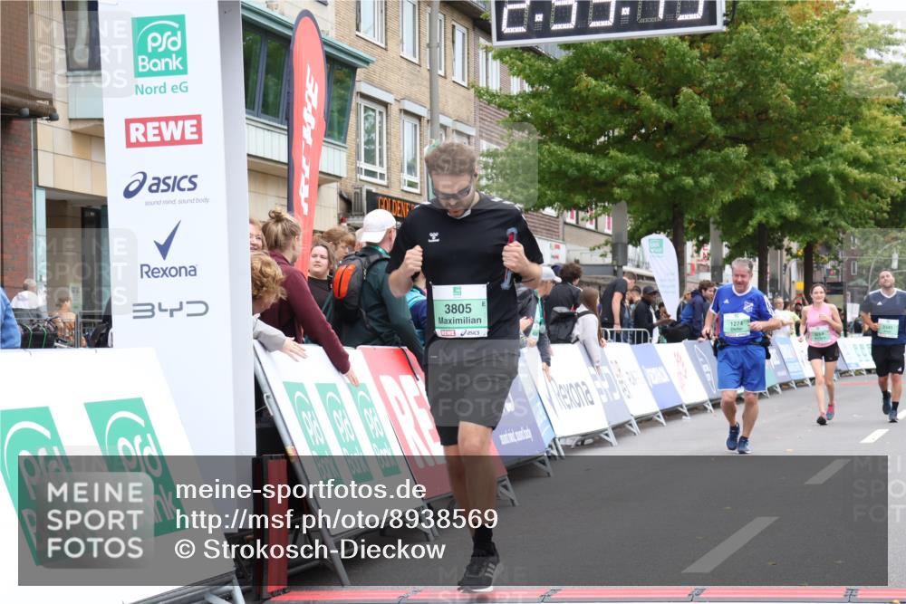 21.09.2025 - PSD Bank Halbmarathon Strokosch-Dieckow http://msf.ph/oto/8938569 21.09.2025 12:54:37 Ziel 1274, 3804, 3805 meine-sportfotos.de