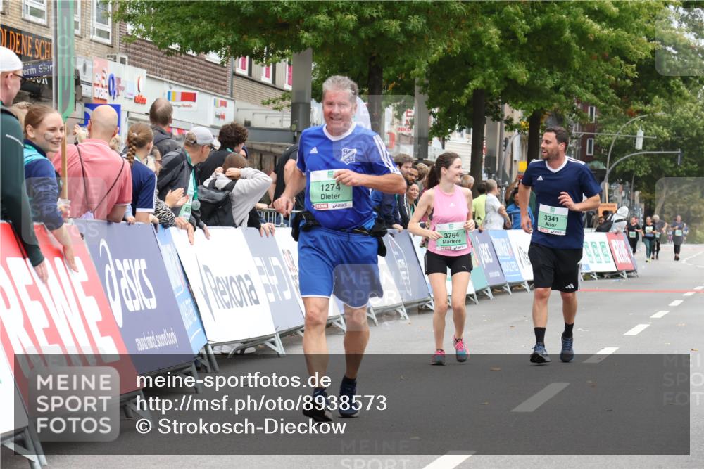 21.09.2025 - PSD Bank Halbmarathon Strokosch-Dieckow http://msf.ph/oto/8938573 21.09.2025 12:54:39 Ziel 1274, 3804, 3805 meine-sportfotos.de