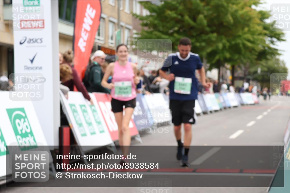 21.09.2025 - PSD Bank Halbmarathon Strokosch-Dieckow http://msf.ph/oto/8938584 21.09.2025 12:54:45 Ziel 1274, 3341, 3764 meine-sportfotos.de
