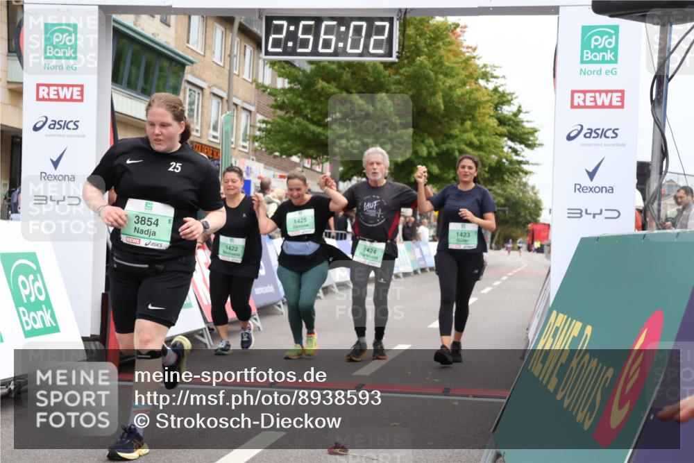 21.09.2025 - PSD Bank Halbmarathon Strokosch-Dieckow http://msf.ph/oto/8938593 21.09.2025 12:55:26 Ziel 1422, 1423, 1424, 1425, 3854 meine-sportfotos.de