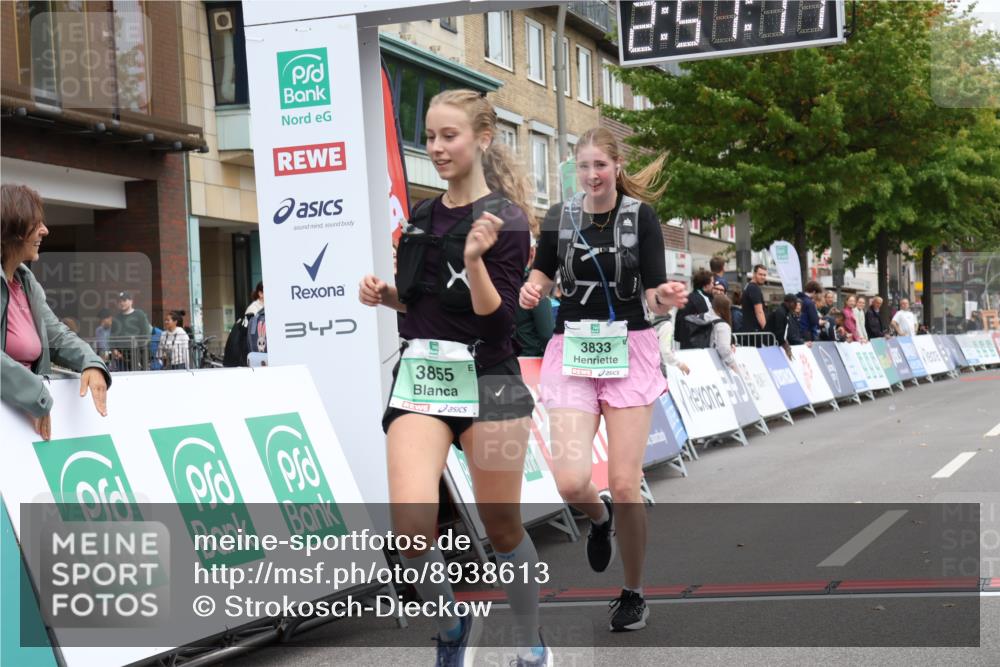 21.09.2025 - PSD Bank Halbmarathon Strokosch-Dieckow http://msf.ph/oto/8938613 21.09.2025 12:56:41 Ziel 3833, 3855 meine-sportfotos.de