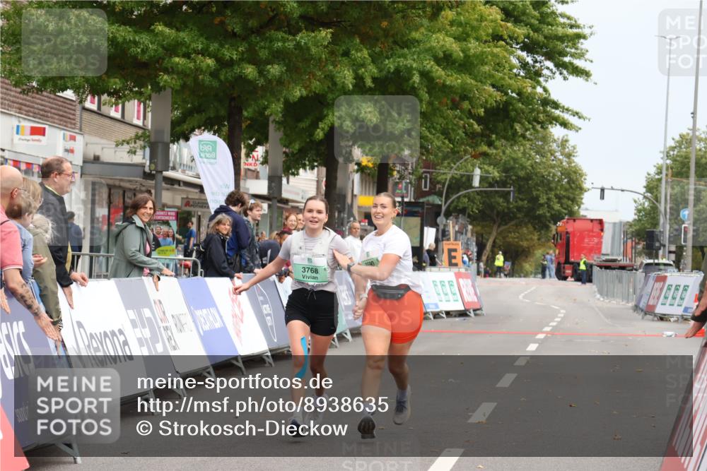 21.09.2025 - PSD Bank Halbmarathon Strokosch-Dieckow http://msf.ph/oto/8938635 21.09.2025 12:59:14 Ziel 3590, 3768 meine-sportfotos.de