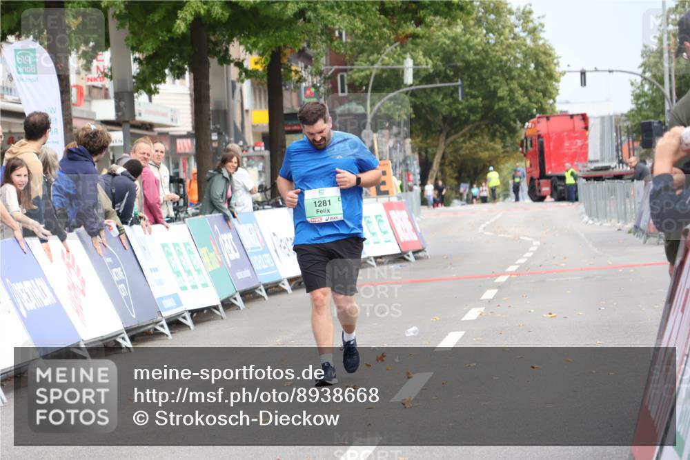 21.09.2025 - PSD Bank Halbmarathon Strokosch-Dieckow http://msf.ph/oto/8938668 21.09.2025 13:01:34 Ziel  meine-sportfotos.de