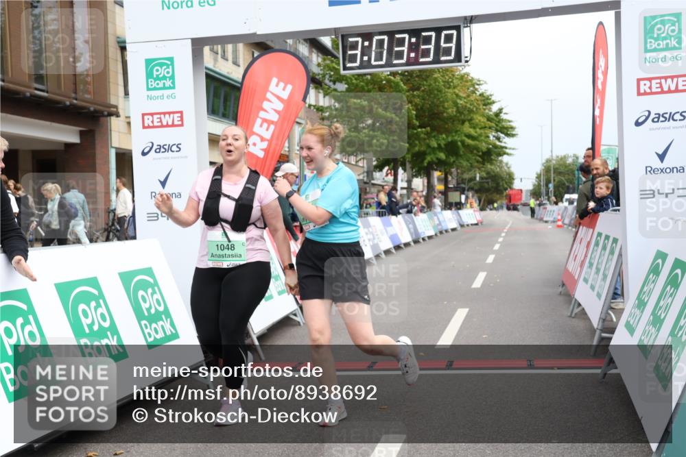 21.09.2025 - PSD Bank Halbmarathon Strokosch-Dieckow http://msf.ph/oto/8938692 21.09.2025 13:03:02 Ziel 1048, 1559, 3867 meine-sportfotos.de