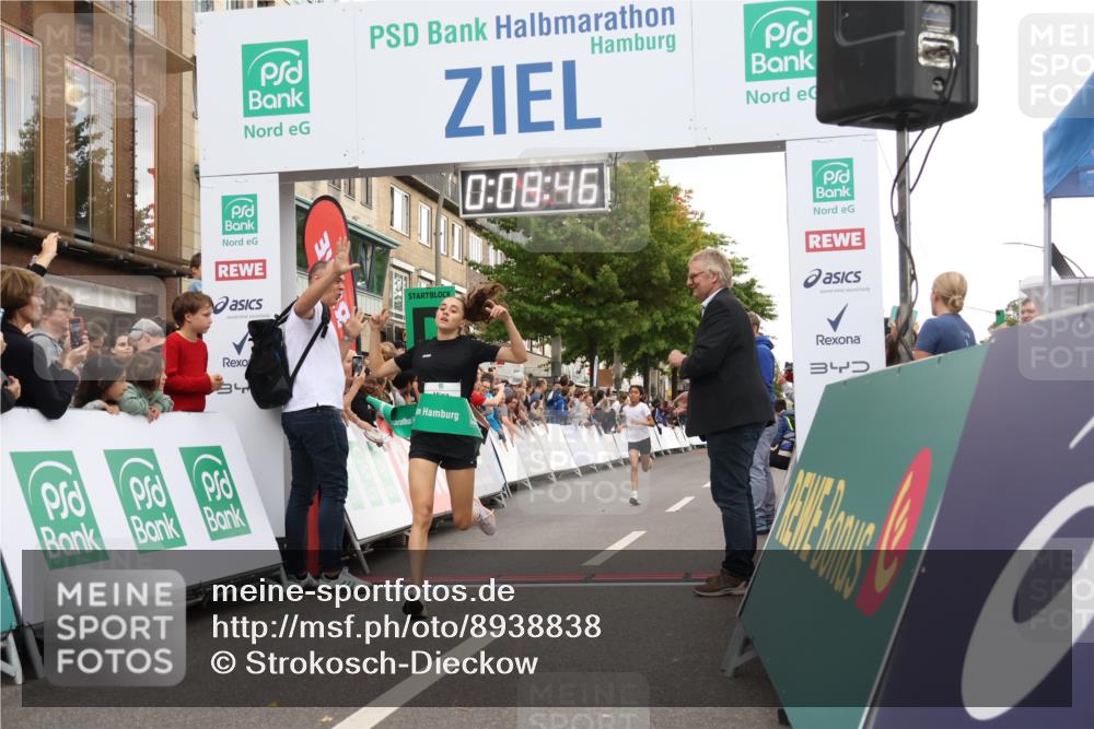 21.09.2025 - PSD Bank Halbmarathon Strokosch-Dieckow http://msf.ph/oto/8938838 21.09.2025 10:26:17 Ziel 106, 211, 214, 226, 314 meine-sportfotos.de