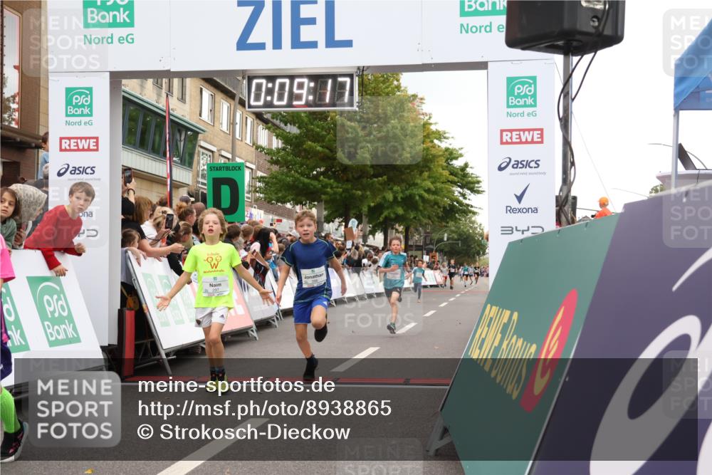 21.09.2025 - PSD Bank Halbmarathon Strokosch-Dieckow http://msf.ph/oto/8938865 21.09.2025 10:26:48 Ziel 111, 143, 152, 297, 347, 348, 379, 396 meine-sportfotos.de