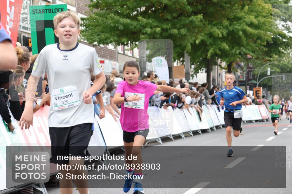 21.09.2025 - PSD Bank Halbmarathon Strokosch-Dieckow http://msf.ph/oto/8938903 21.09.2025 10:27:24 Ziel 239, 242, 298, 329, 330, 398 meine-sportfotos.de