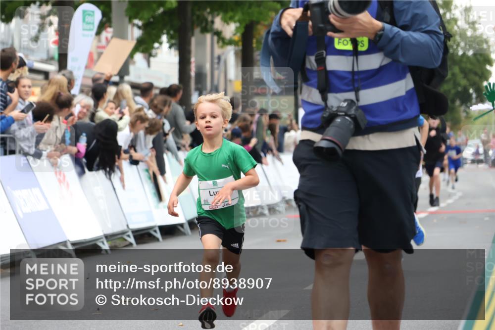 21.09.2025 - PSD Bank Halbmarathon Strokosch-Dieckow http://msf.ph/oto/8938907 21.09.2025 10:27:29 Ziel 128, 239, 242, 247, 292, 298, 329, 330, 398 meine-sportfotos.de