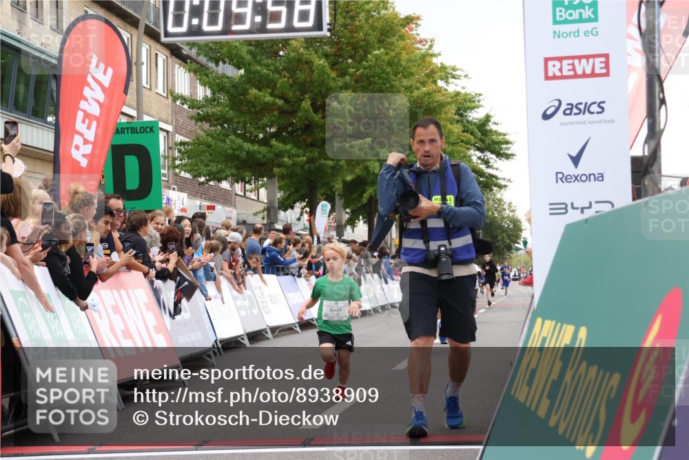 21.09.2025 - PSD Bank Halbmarathon Strokosch-Dieckow http://msf.ph/oto/8938909 21.09.2025 10:27:30 Ziel 101, 128, 239, 242, 247, 292, 298, 329, 330, 398 meine-sportfotos.de