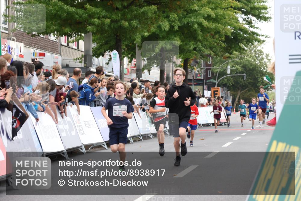 21.09.2025 - PSD Bank Halbmarathon Strokosch-Dieckow http://msf.ph/oto/8938917 21.09.2025 10:27:36 Ziel 101, 128, 247, 249, 292, 341, 342, 391 meine-sportfotos.de