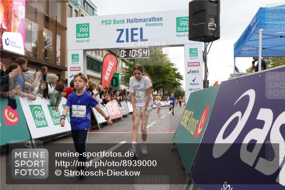 21.09.2025 - PSD Bank Halbmarathon Strokosch-Dieckow http://msf.ph/oto/8939000 21.09.2025 10:28:26 Ziel 158, 163, 213, 240, 270, 316, 425, 461 meine-sportfotos.de